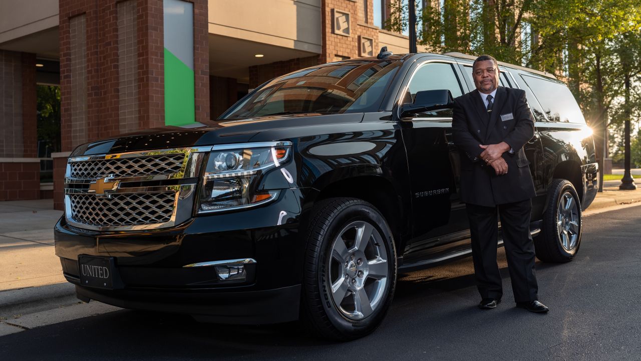 Flughafentransfer mit Limousine: Planung, Buchung, Ablauf